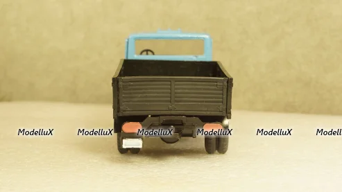 Зил 4331 бортовой синий/черный, з-д Вега 1:43