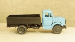 Зил 4331 бортовой синий/черный, з-д Вега 1:43