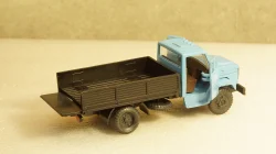 Зил 4331 бортовой синий/черный, з-д Вега 1:43