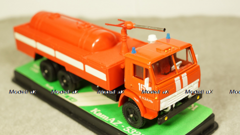 Камаз 53212 АП пожарный в боксе 03.1992, 1:43
