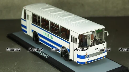 ЛАЗ 695Н бело-голубой, 04016A, Classicbus 1:43 