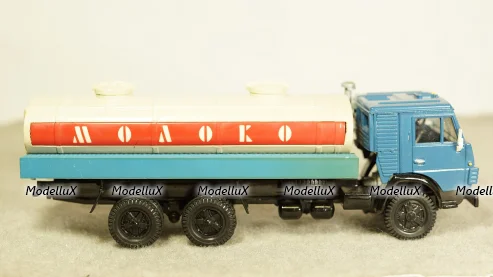 Камаз 53212 Молоко, 1:43