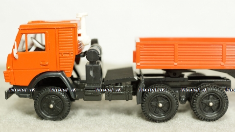 Камаз 5410 борт красный, 1:43