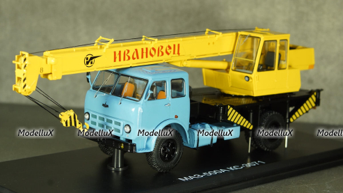 Автокран МАЗ-500А КС-3571, SSM1415 1:43