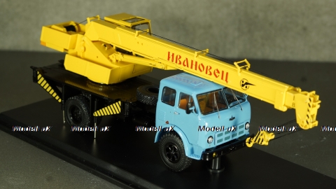 Автокран МАЗ-500А КС-3571, SSM1415 1:43