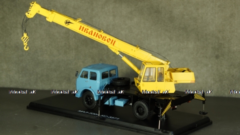 Автокран МАЗ-500А КС-3571, SSM1415 1:43