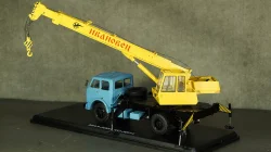 Автокран МАЗ-500А КС-3571, SSM1415 1:43
