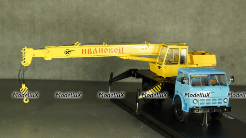 Автокран МАЗ-500А КС-3571, SSM1415 1:43