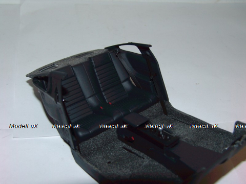 Ford Mustang GT, Пол с задними сидениями