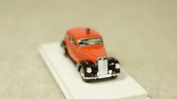 Mercedes 220 W187 Feuerwehr, Brekina 1:87 