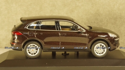 Porsche Cayenne E2 II Diesel (958) 2014 dark brown, WAP0200030E, Minichamps 1:43