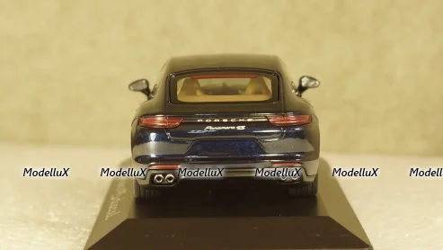 Porsche Panamera 4S diesel (2. Gen.) 2016 dark blue, Herpa 1:43