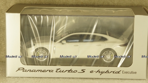 Porsche Panamera Turbo S E-Hybrid Executive G2 white, Herpa 1:43