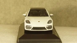 Porsche Panamera Turbo S E-Hybrid Executive G2 white, Herpa 1:43