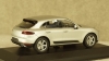Porsche Macan 2013 rhodium silver, Minichamps 1:43