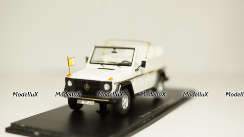 Mercedes Benz G 230 Papamobille, Spark 1:43