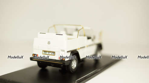 Mercedes Benz G 230 Papamobille, Spark 1:43