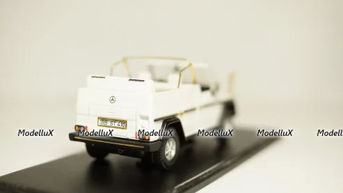 Mercedes Benz G 230 Papamobille, Spark 1:43