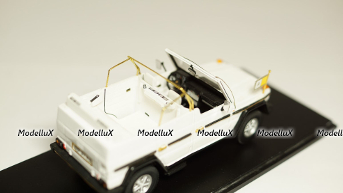Mercedes Benz G 230 Papamobille, Spark 1:43