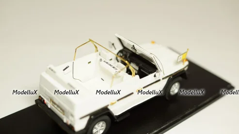 Mercedes Benz G 230 Papamobille, Spark 1:43