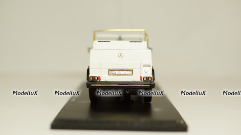 Mercedes Benz G 230 Papamobille, Spark 1:43