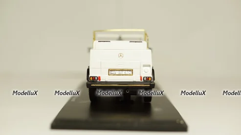 Mercedes Benz G 230 Papamobille, Spark 1:43