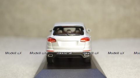 Porsche Cayenne (958) year 2014 silver, Minichamps 1:43