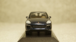 Porsche Cayenne E2 II S (958) Diesel 2015 dark blue, Minichamps 1:43