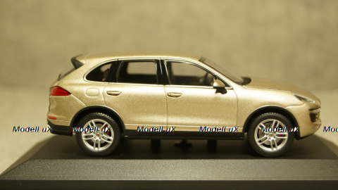 Porsche Cayenne Turbo (958) year 2014 gold, Minichamps 1:43