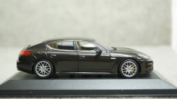 Porsche Panamera 4S Gen II 2014 Carbon Grey, WAP0205100E, Minichamps 1:43