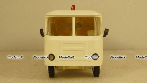 Land Rover Defender 110 Station Wagon, Universal Hobby 1:18 