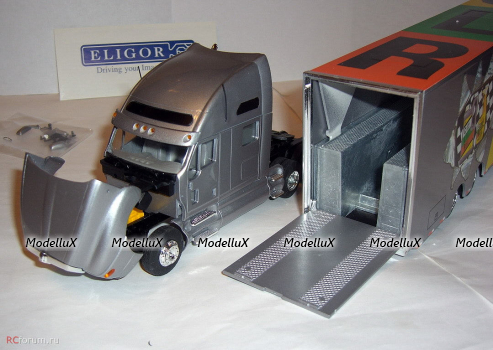 Kenworth T2000 with Featherlite Transporter, Eligor 1:43