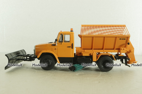 КО-829А(4333) 1986, пескоразбрасыватель с отвалом на шасси Зил-4333, 103368, Автоистория 1:43
