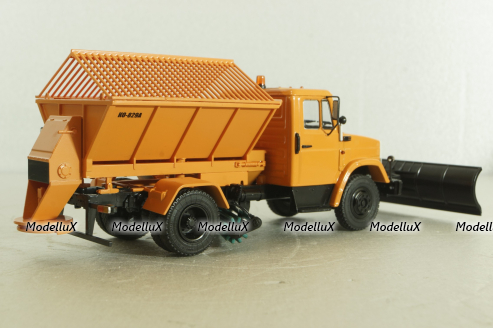 КО-829А(4333) 1986, пескоразбрасыватель с отвалом на шасси Зил-4333, 103368, Автоистория 1:43