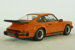 Porsche 911 Carrera 3.2 1984 orange, 1802609, Solido 1:18