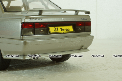 Renault 21 Turbo MK1 1988 lightgrey-metallic, 1807702, Solido 1:18