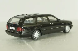 Mercedes E320 T-Modell (S210) 1995, black, 070393, Herpa 1:43