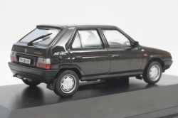 Skoda Favorit Black Line, KALEIDOSKOP SKODA (DeAgostini) 1:43