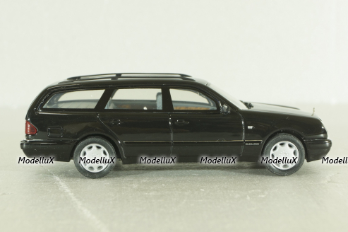 Mercedes E320 T-Modell (S210) 1995, black, 070393, Herpa 1:43