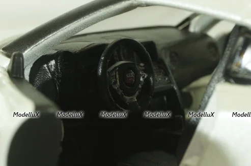 Nissan GT-R 2009 white, Bburago 1:32 