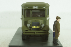 Зис-8 из к/ф Место встречи изменить нельзя с 2-мя фигурками, Miniclassic 1:43 Вариант 2!