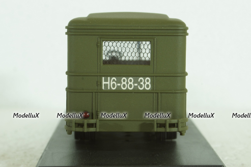 Зис-8 из к/ф Место встречи изменить нельзя с 2-мя фигурками, Miniclassic 1:43 Вариант 2!