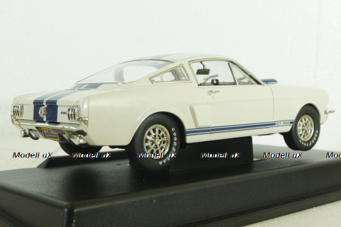 Shelby GT 350, white DC35001, Shelby Collectibles 1:18 Уценка!