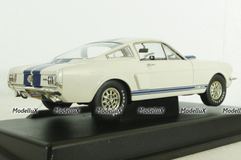 Shelby GT 350, white DC35001, Shelby Collectibles 1:18 Уценка!