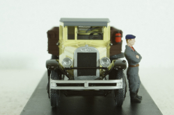 Зис-5 гражданский 1946, с фигуркой, Miniclassic 1:43