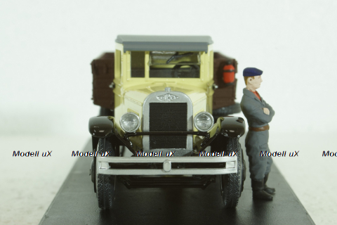 Зис-5 гражданский 1946, с фигуркой, Miniclassic 1:43