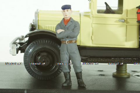 Зис-5 гражданский 1946, с фигуркой, Miniclassic 1:43