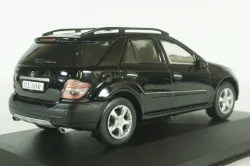 Mercedes-Benz ML 500, (W164), 2005 black, MBOMS038, Mercedes-Benz Offizielle Modell Sammlung #38, Altaya 1:43