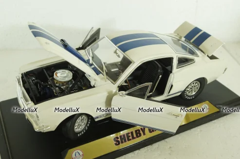 Shelby GT 350, white DC35001, Shelby Collectibles 1:18 Уценка!