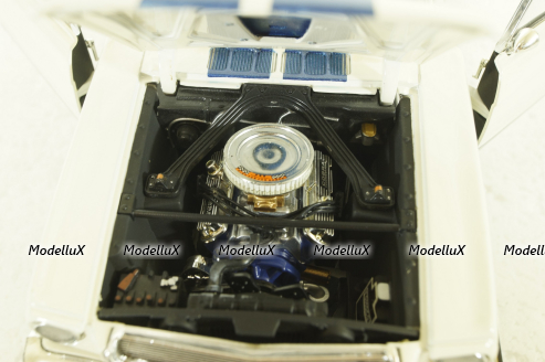 Shelby GT 350, white DC35001, Shelby Collectibles 1:18 Уценка!